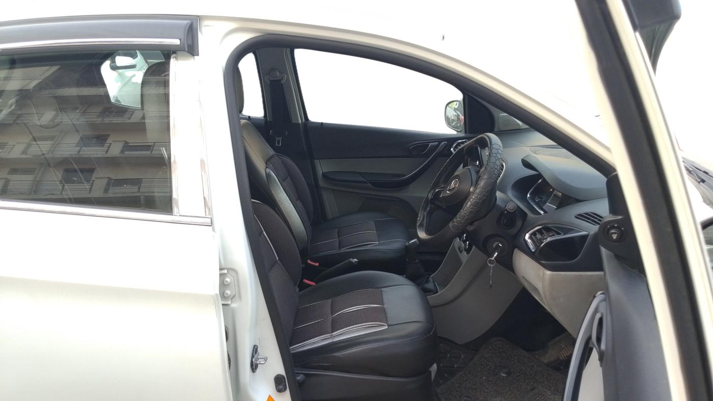 2020 Tata Tiago XT PETROL, Petrol, Manual, 63,128 km, Right Side Front Door Cabin