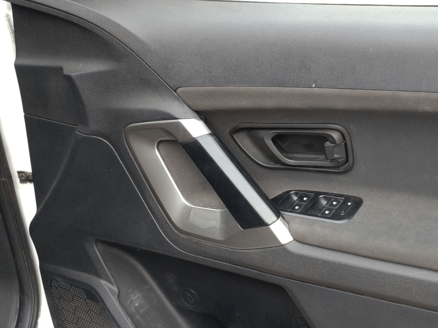 2021 Tata Harrier XM 2.0L KRYOTEC, Diesel, Manual, 77,690 km, Driver Side Door Panel Controls