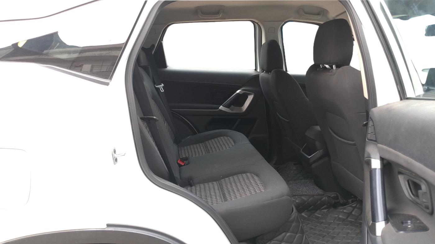 2021 Tata Harrier XM 2.0L KRYOTEC, Diesel, Manual, 77,690 km, Right Side Rear Door Cabin