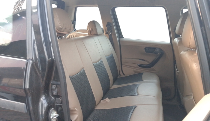 2022 Mahindra BOLERO NEO N 8, Diesel, Manual, 25,773 km, Right Side Rear Door Cabin