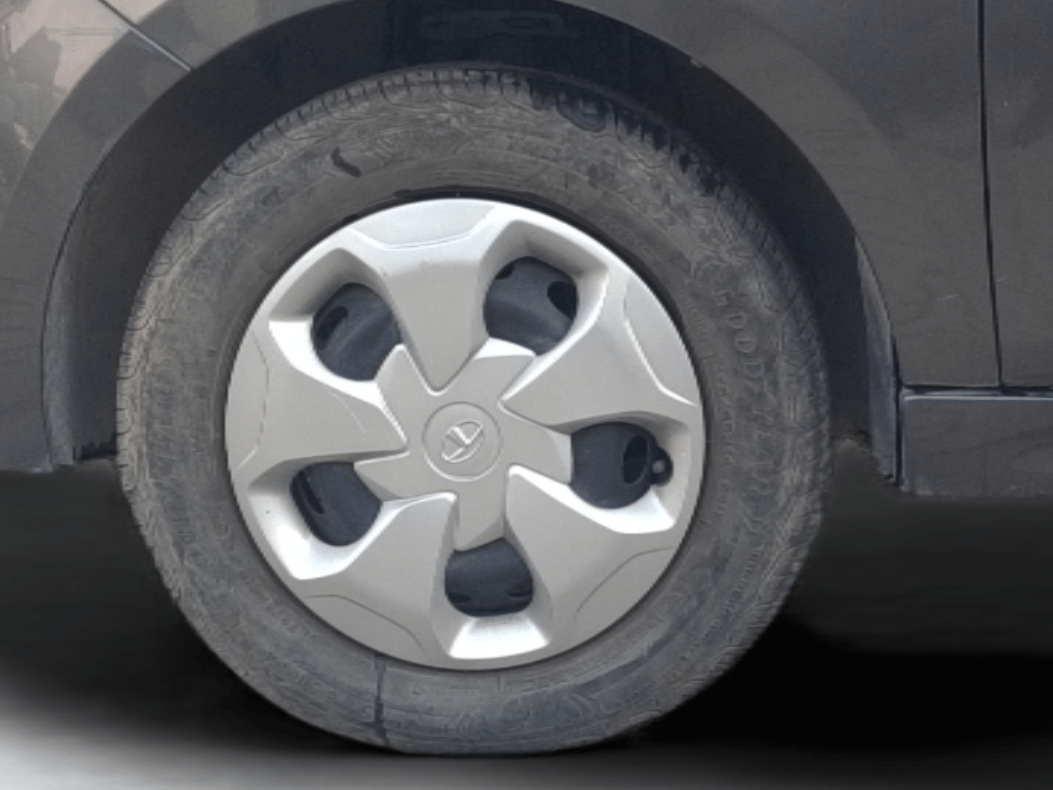 2021 Tata Tiago XT PETROL, Petrol, Manual, 86,559 km, Left Front Wheel