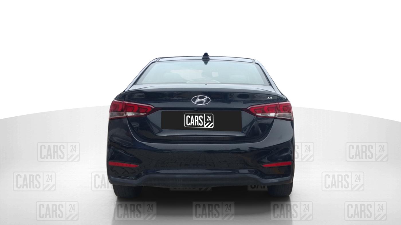 2017 Hyundai Verna 1.6 VTVT SX (O) AT, Petrol, Automatic, 1,06,791 km, Back/Rear