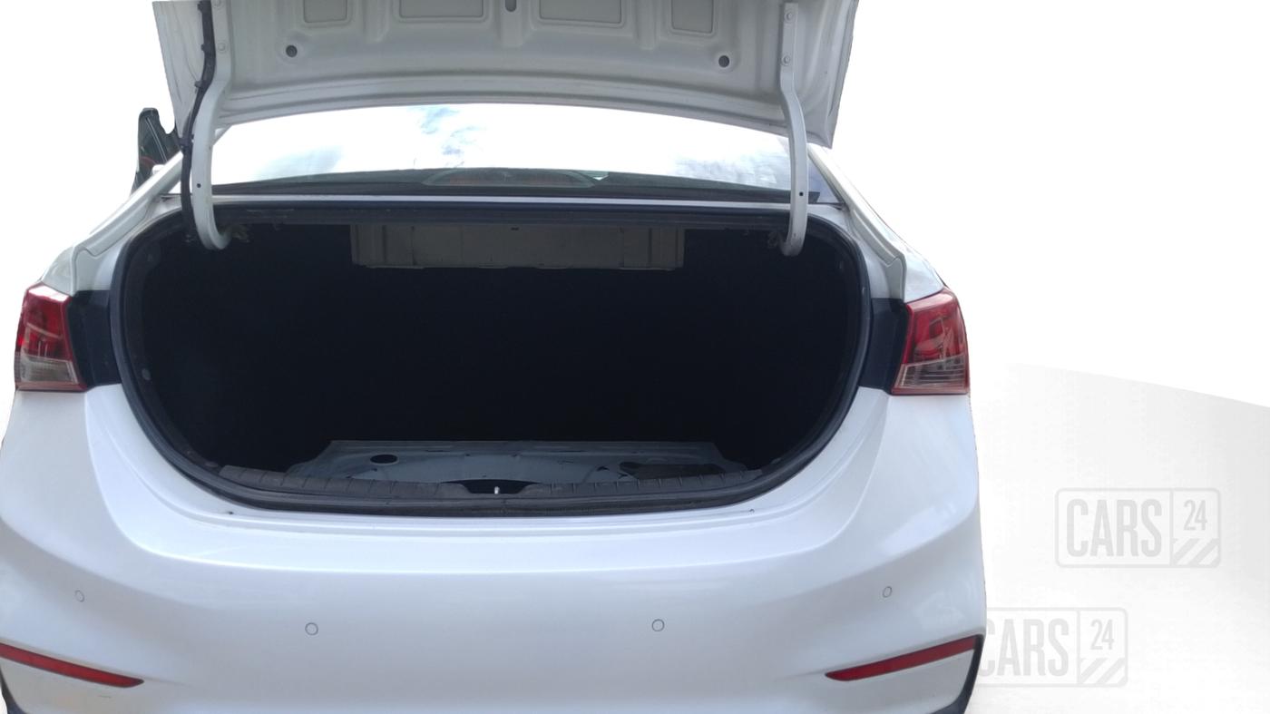 2019 Hyundai Verna 1.6 CRDI SX, Diesel, Manual, 1,08,257 km, Boot Inside