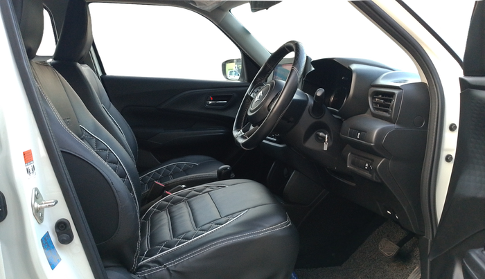 2024 Maruti Swift VXi AMT, Petrol, Automatic, 11,500 km, Right Side Front Door Cabin