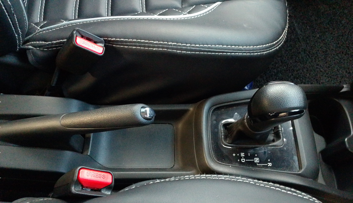 2024 Maruti Swift VXi AMT, Petrol, Automatic, 11,500 km, Gear Lever