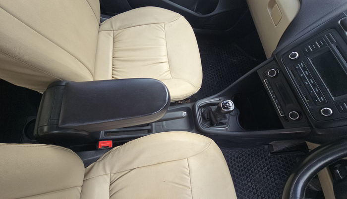 2016 Skoda Rapid AMBITION 1.5 TDI, Diesel, Manual, 65,263 km, Gear Lever