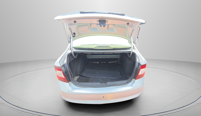 2016 Skoda Rapid AMBITION 1.5 TDI, Diesel, Manual, 65,263 km, Boot Inside