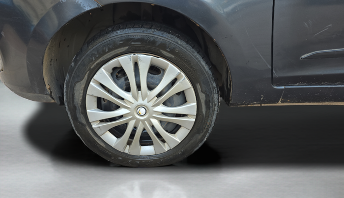 2016 Tata Zest XM PETROL, Petrol, Manual, 80,363 km, Left Rear Wheel