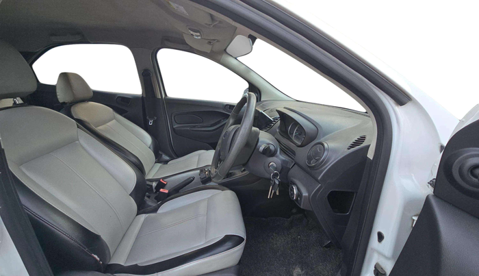 2016 Ford New Figo AMBIENTE 1.2 PETROL, Petrol, Manual, 95,408 km, Right Side Front Door Cabin