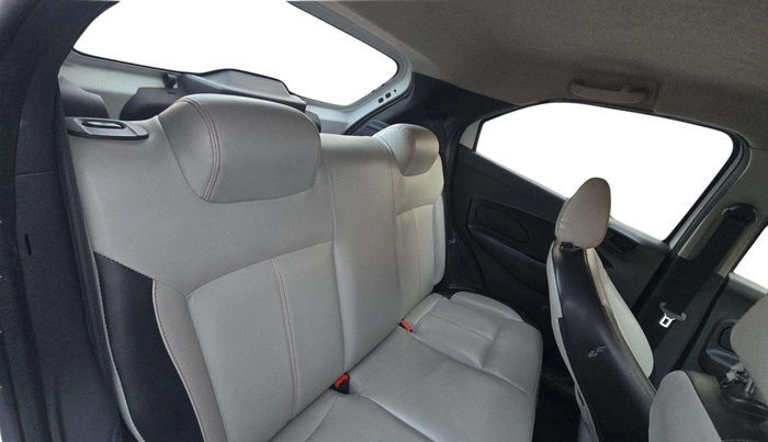 2016 Ford New Figo AMBIENTE 1.2 PETROL, Petrol, Manual, 95,408 km, Right Side Rear Door Cabin