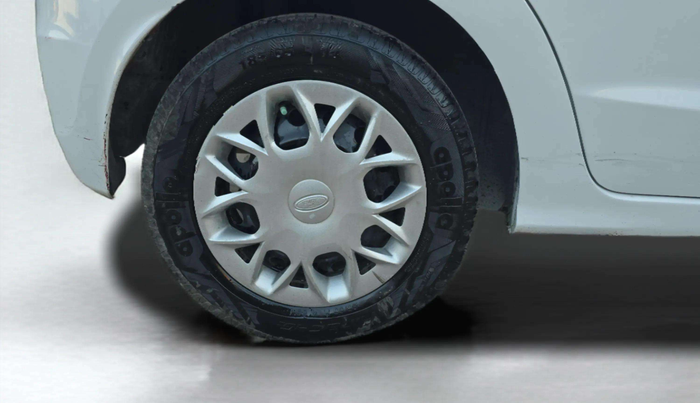 2016 Ford New Figo AMBIENTE 1.2 PETROL, Petrol, Manual, 95,408 km, Right Rear Wheel