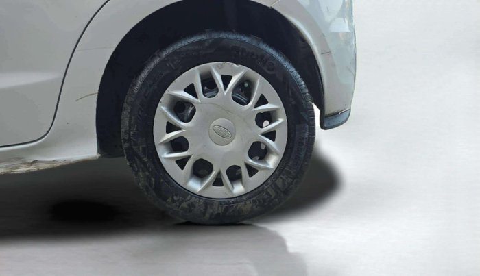 2016 Ford New Figo AMBIENTE 1.2 PETROL, Petrol, Manual, 95,408 km, Left Rear Wheel