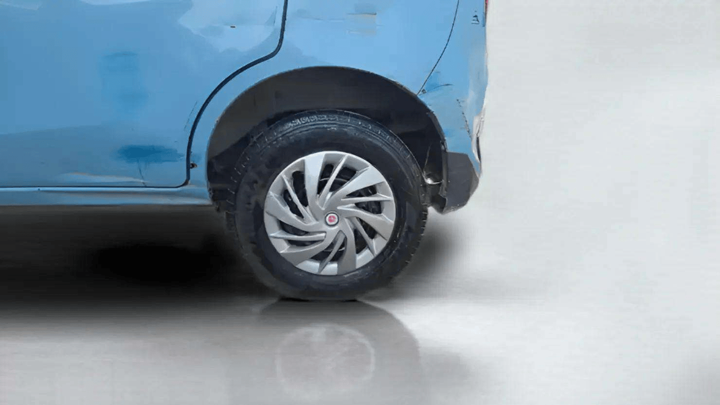 2013 Maruti Alto 800 LXI, Petrol, Manual, 50,358 km, Left Rear Wheel