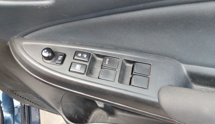 2024 Maruti Baleno DELTA PETROL 1.2, Petrol, Manual, 35,320 km, Driver Side Door Panel Controls