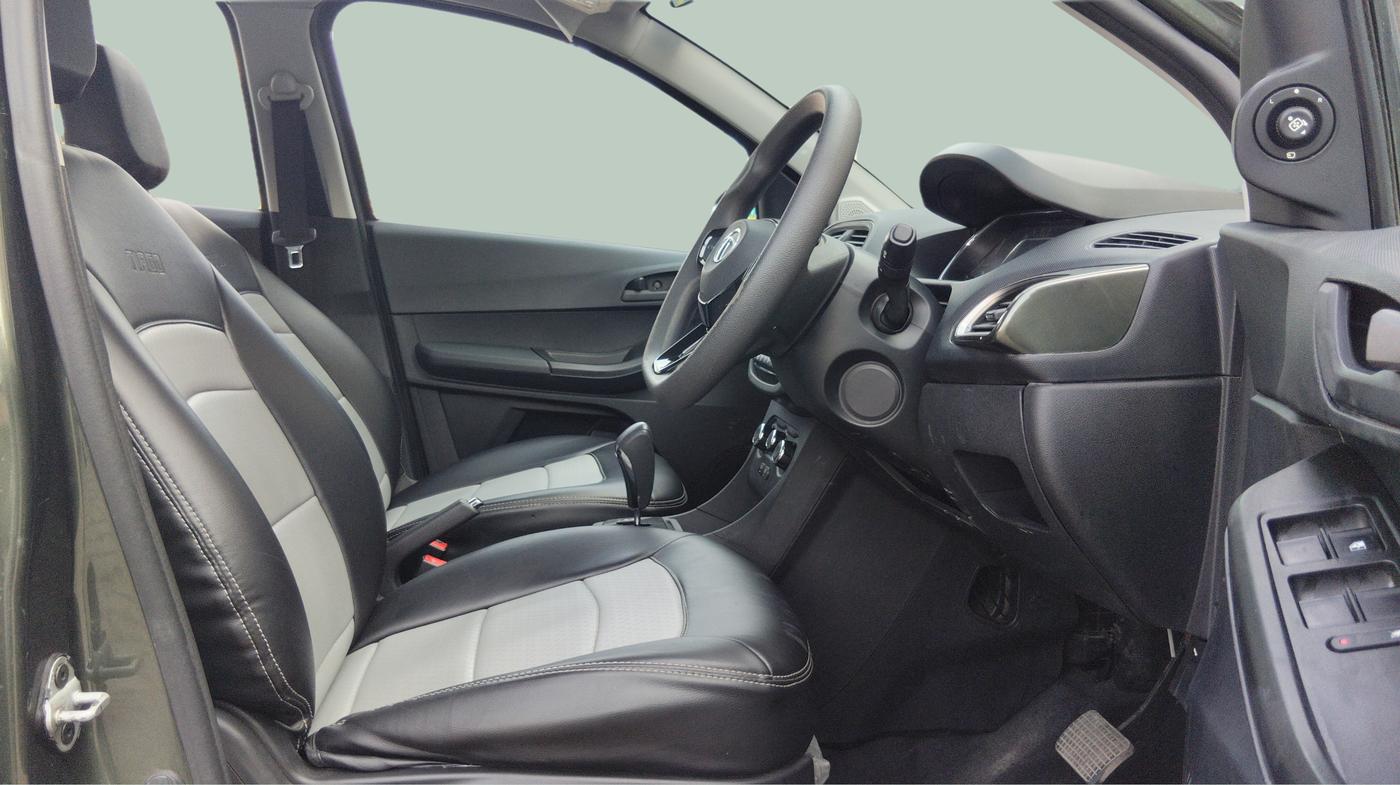 2021 Tata TIAGO NRG XZ AMT, Petrol, Automatic, 29,935 km, Right Side Front Door Cabin