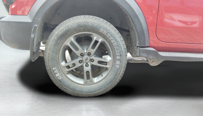 2022 Mahindra Thar LX HARD TOP 4WD MT, Diesel, Manual, 58,000 km, Right Rear Wheel