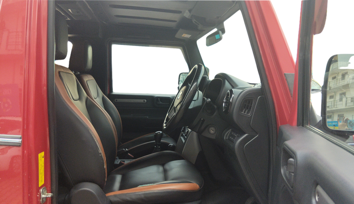 2022 Mahindra Thar LX HARD TOP 4WD MT, Diesel, Manual, 58,000 km, Right Side Front Door Cabin