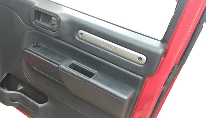 2021 Mahindra Thar LX HT PETROL 4WD MT, Petrol, Manual, 57,583 km, Driver Side Door Panel Controls