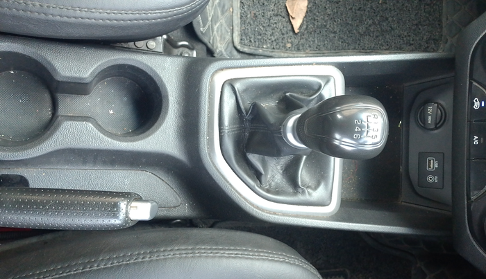 2017 Hyundai Creta E PLUS 1.6 PETROL, Petrol, Manual, 72,259 km, Gear Lever