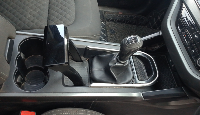 2020 Tata Harrier XT PLUS 2.0L KRYOTEC, Diesel, Manual, 1,14,216 km, Gear Lever