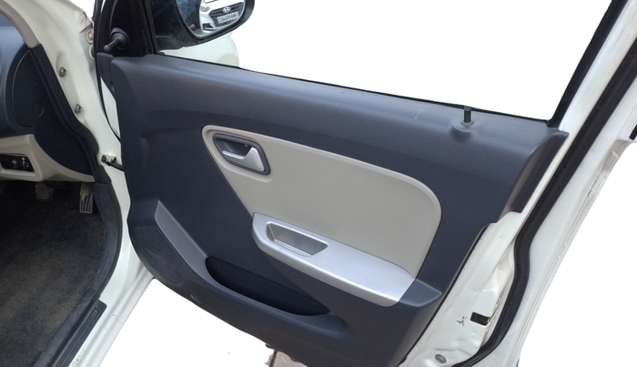 2015 Maruti Alto K10 VXI, Petrol, Manual, 95,123 km, Driver Side Door Panel Controls