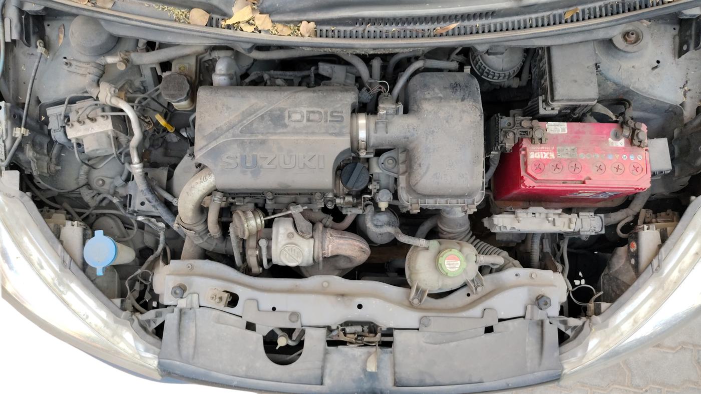 2015 Maruti Celerio ZDI, Diesel, Manual, 64,471 km, Open Bonnet