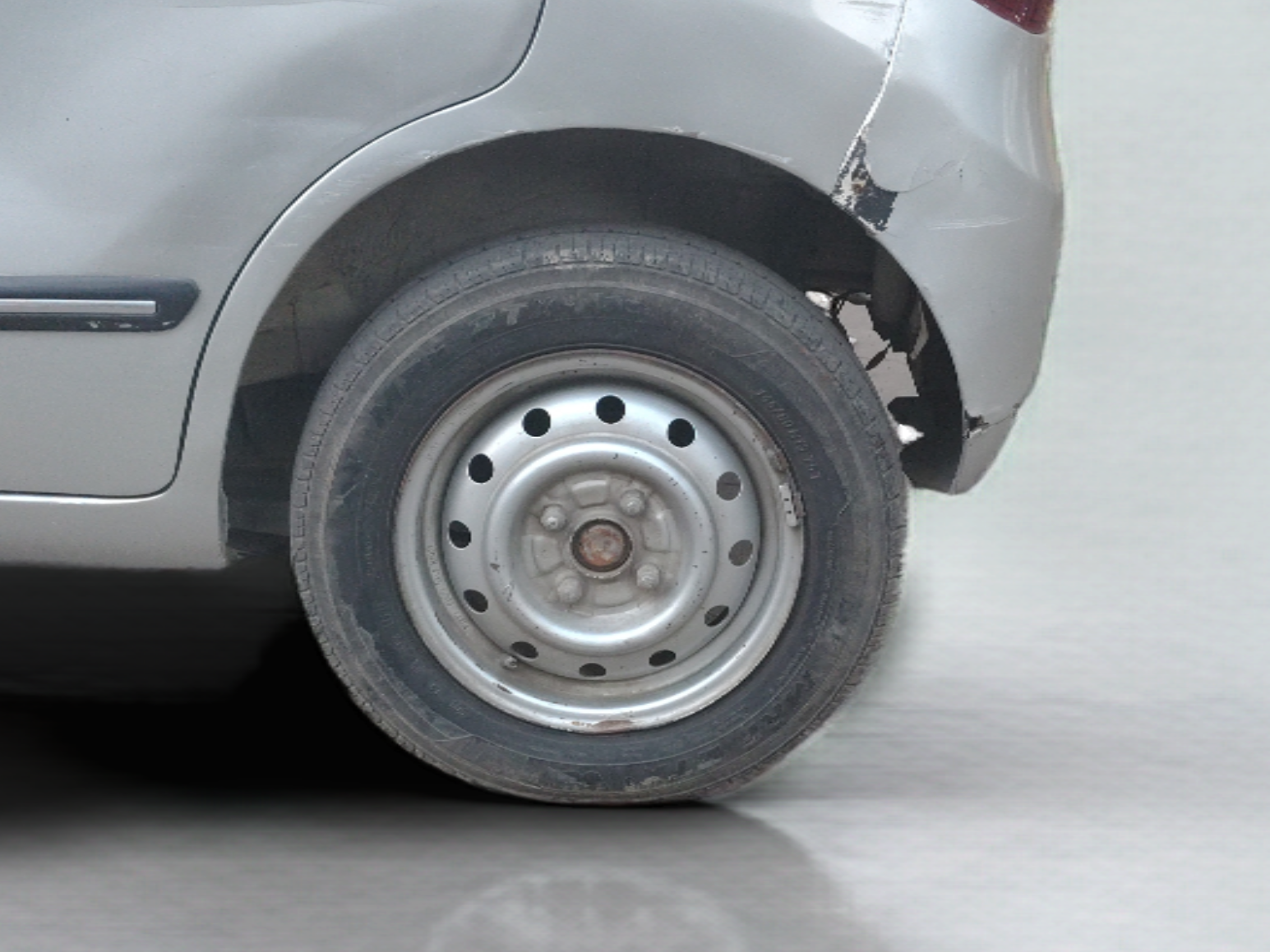 2010 Maruti Wagon R LXI MINOR, Petrol, Manual, 55,299 km, Left Rear Wheel