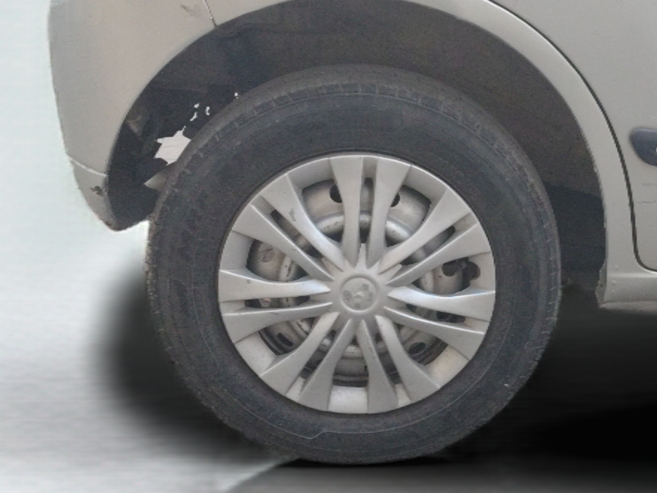 2010 Maruti Wagon R LXI MINOR, Petrol, Manual, 55,299 km, Right Rear Wheel
