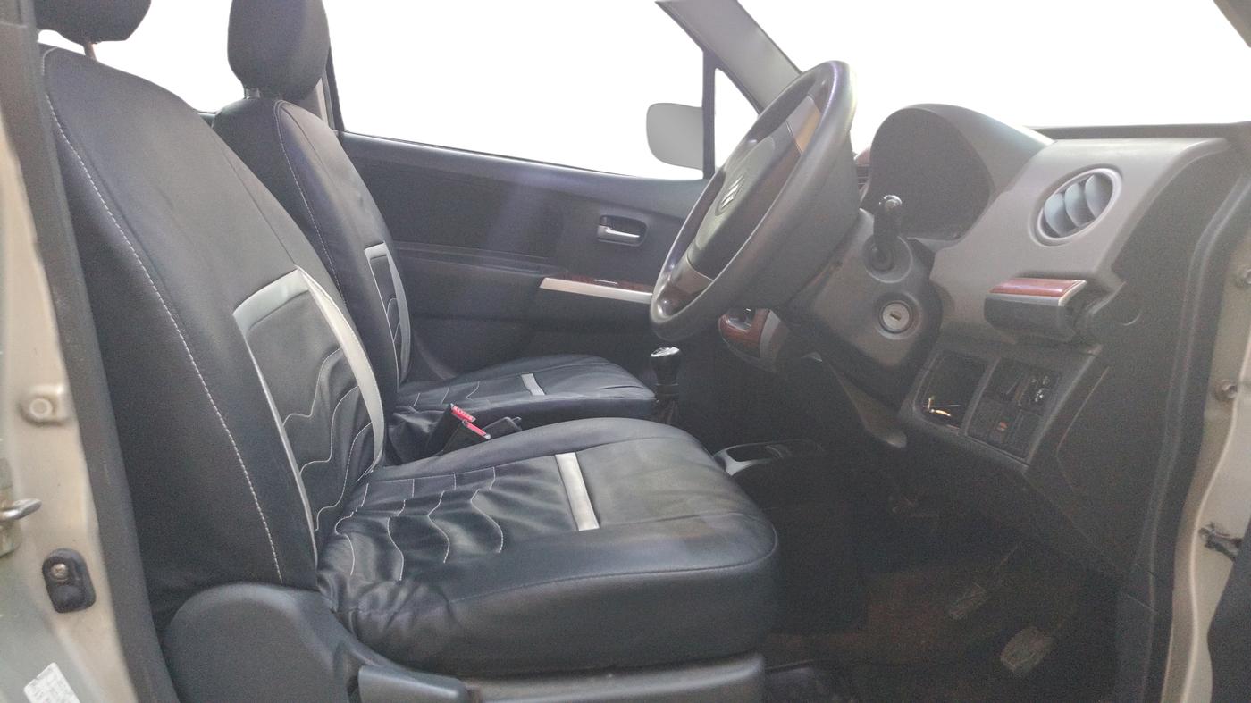 2010 Maruti Wagon R LXI MINOR, Petrol, Manual, 55,299 km, Right Side Front Door Cabin