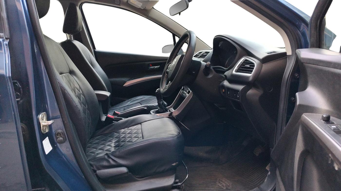 2019 Maruti S Cross DELTA 1.3, Diesel, Manual, 38,290 km, Right Side Front Door Cabin