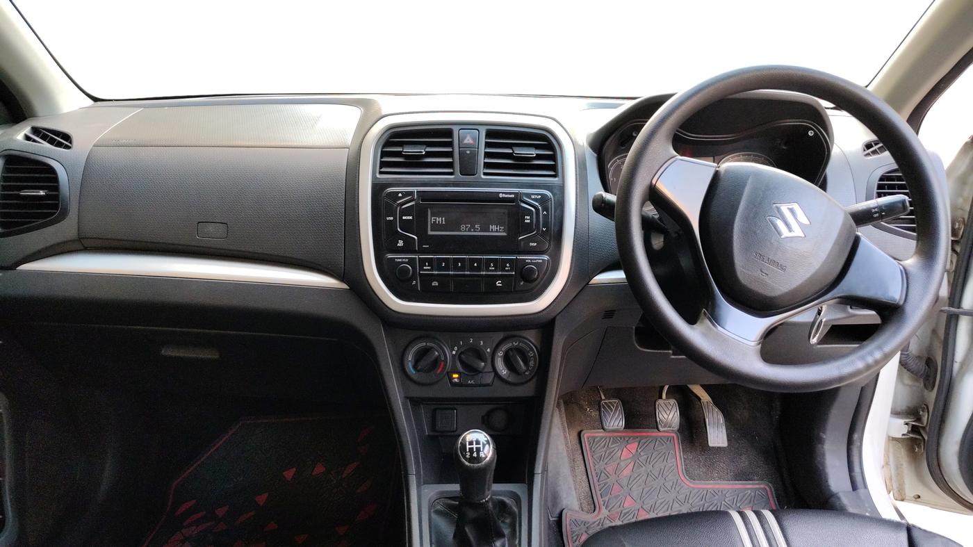 2017 Maruti Vitara Brezza VDI (O), Diesel, Manual, 56,483 km, Dashboard