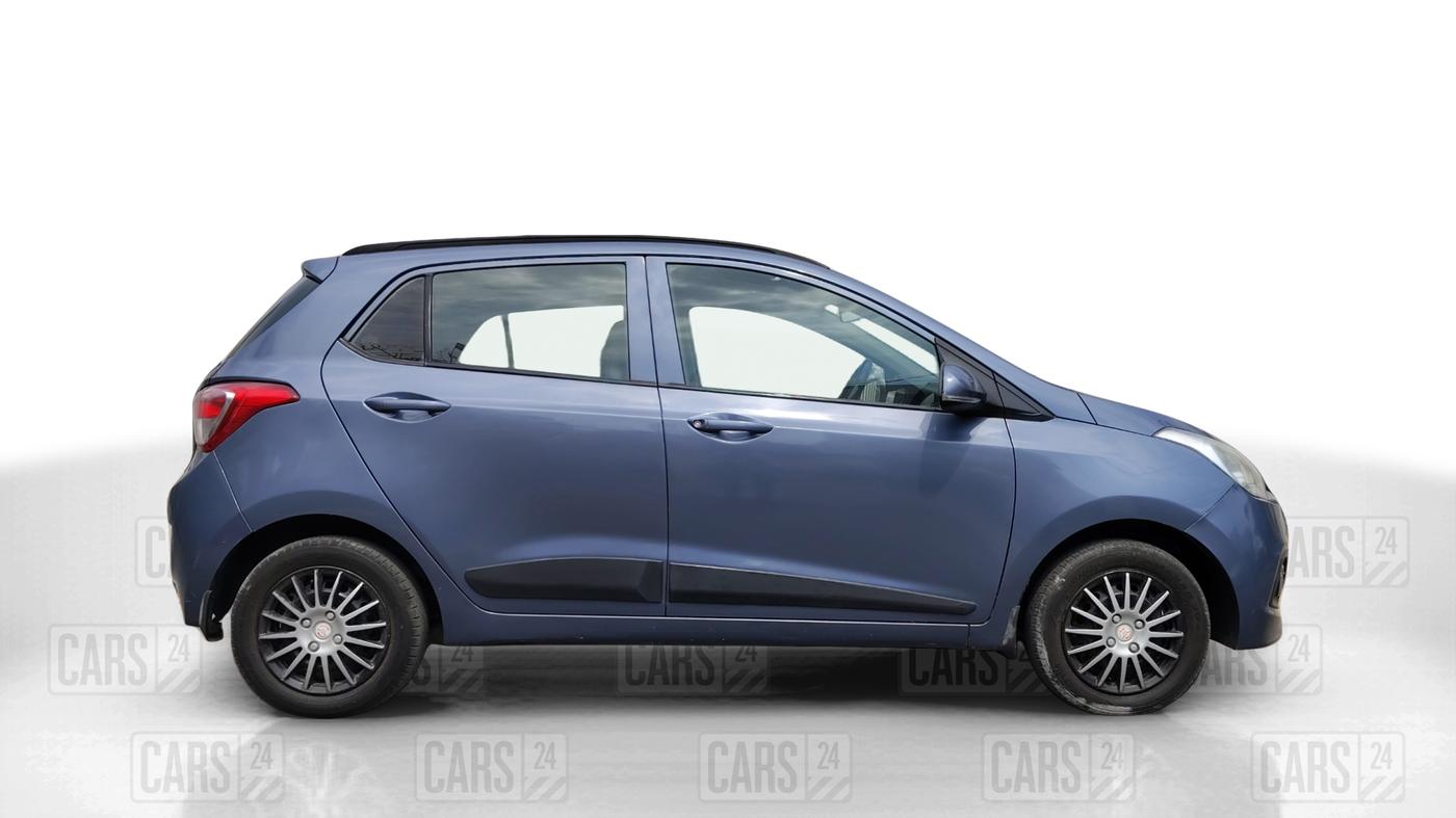 2016 Hyundai Grand i10 SPORTZ 1.2 KAPPA VTVT, Petrol, Manual, 68,006 km, Right Side View