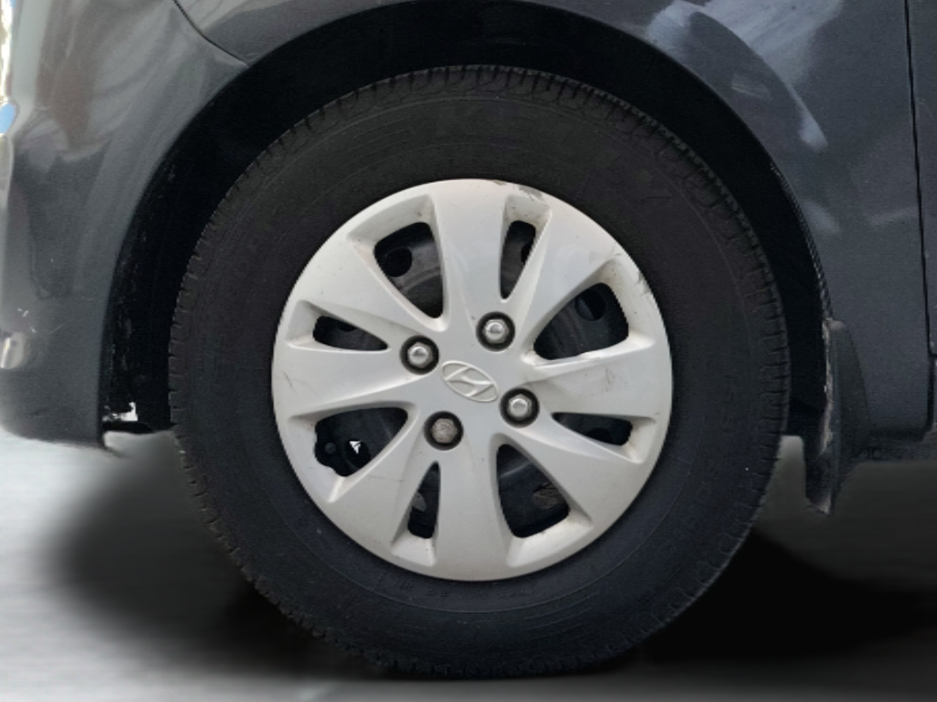 2012 Hyundai i10 MAGNA 1.2, Petrol, Manual, 67,610 km, Left Front Wheel