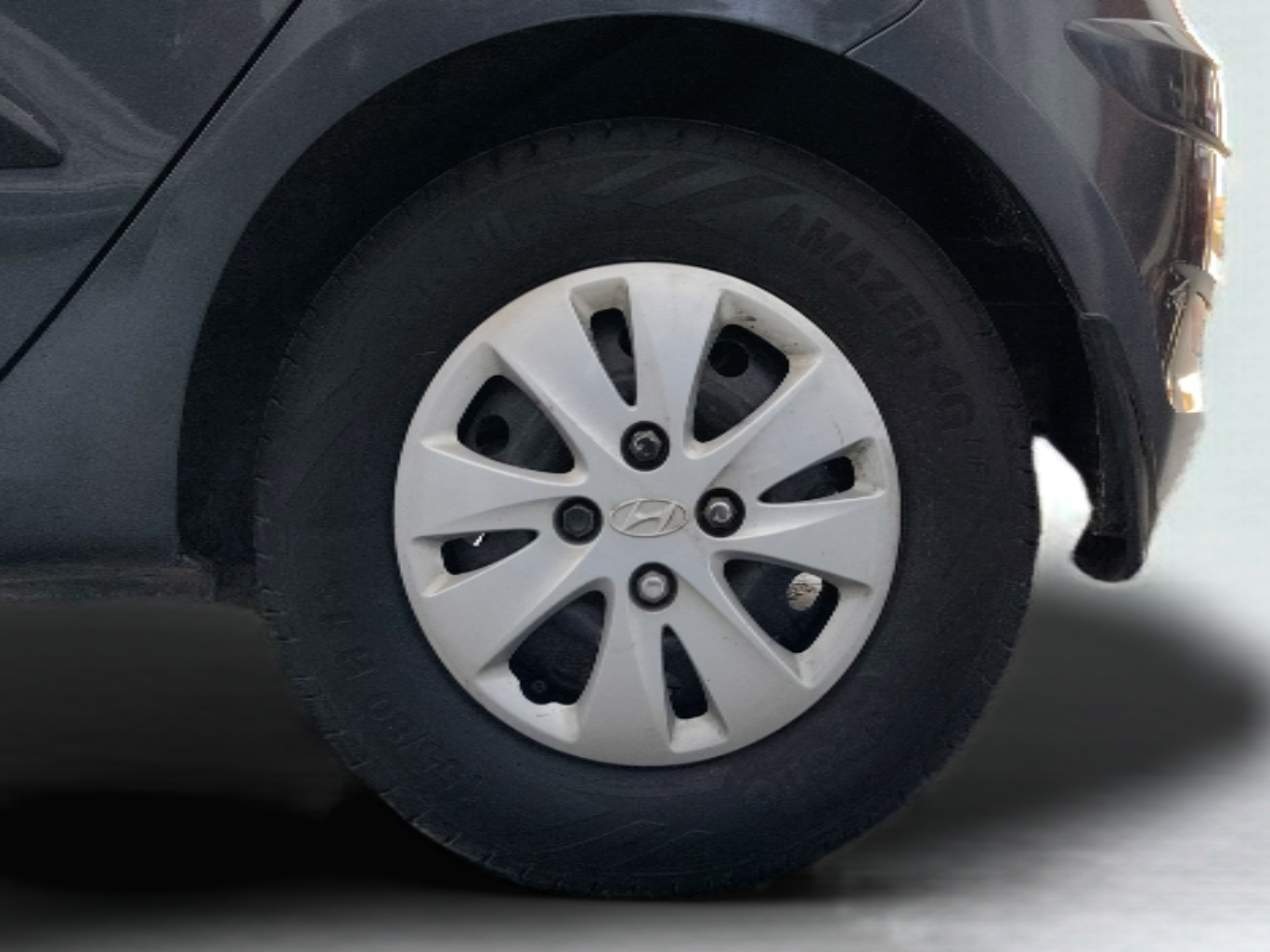 2012 Hyundai i10 MAGNA 1.2, Petrol, Manual, 67,610 km, Left Rear Wheel