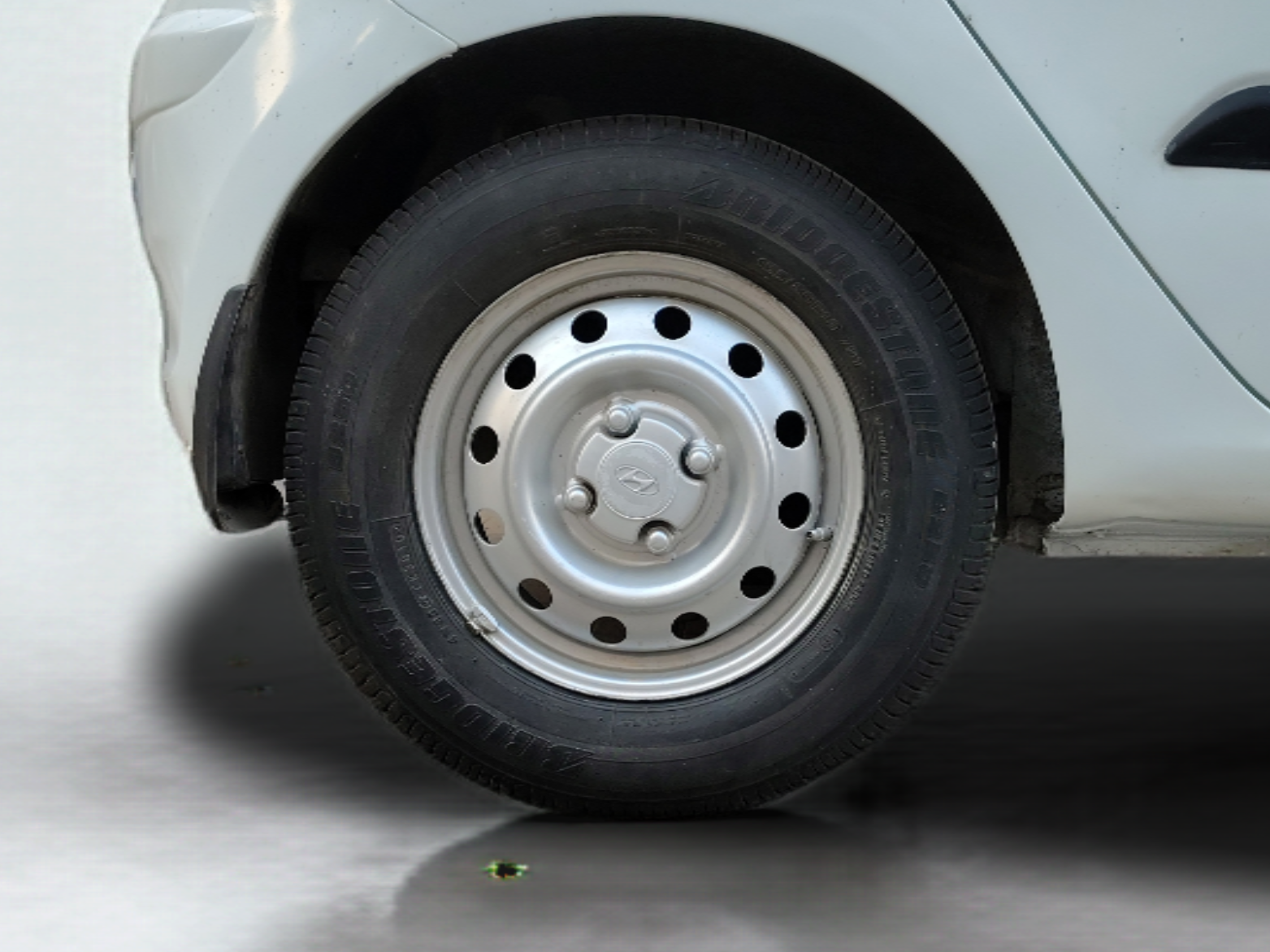 2010 Hyundai i10 ERA 1.1, Petrol, Manual, 42,375 km, Right Rear Wheel