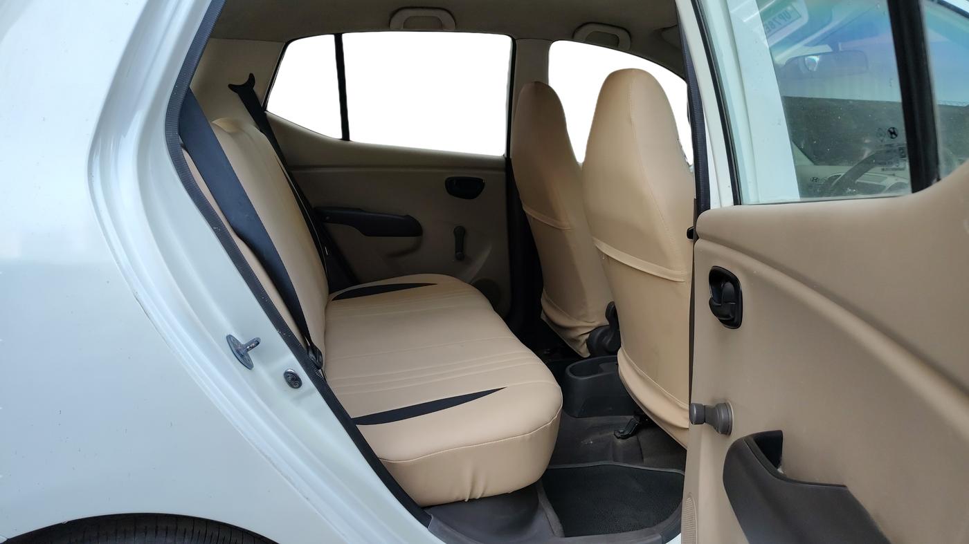 2010 Hyundai i10 ERA 1.1, Petrol, Manual, 42,375 km, Right Side Rear Door Cabin