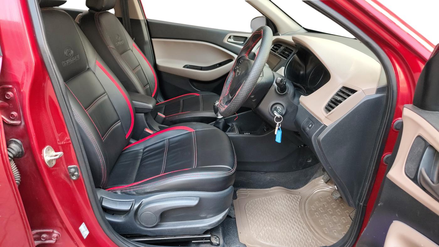 2018 Hyundai Elite i20 SPORTZ 1.4 CRDI, Diesel, Manual, 68,726 km, Right Side Front Door Cabin
