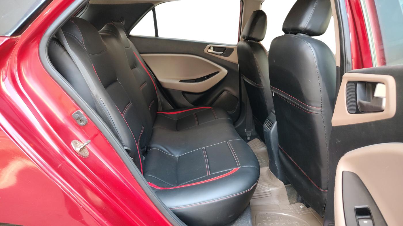 2018 Hyundai Elite i20 SPORTZ 1.4 CRDI, Diesel, Manual, 68,726 km, Right Side Rear Door Cabin
