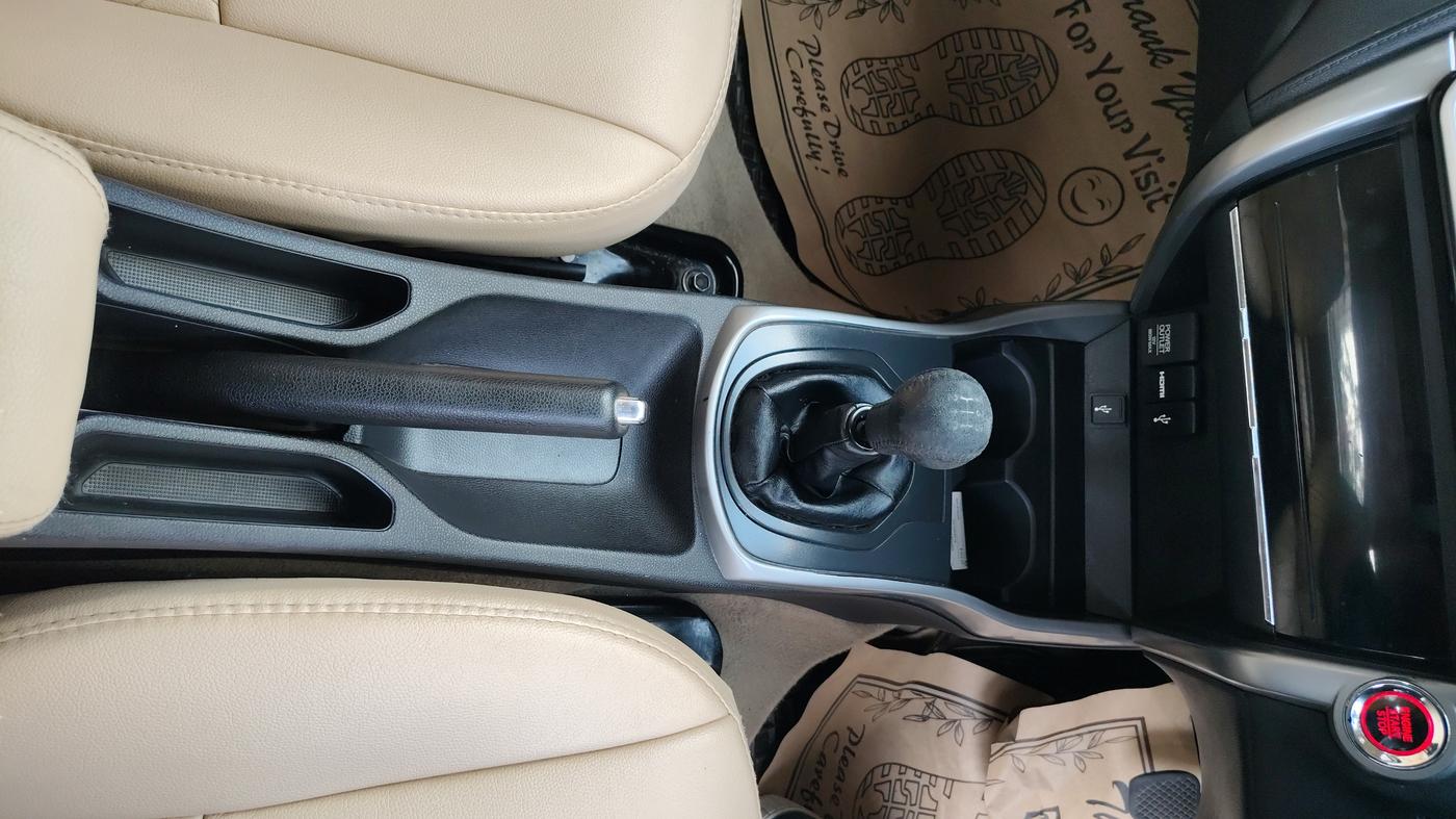 2018 Honda City 1.5L I-VTEC VX, Petrol, Manual, 65,310 km, Gear Lever