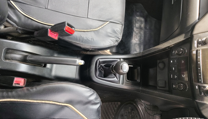 2014 Maruti Swift ZDI, Diesel, Manual, 72,048 km, Gear Lever