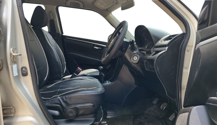 2014 Maruti Swift ZDI, Diesel, Manual, 72,048 km, Right Side Front Door Cabin