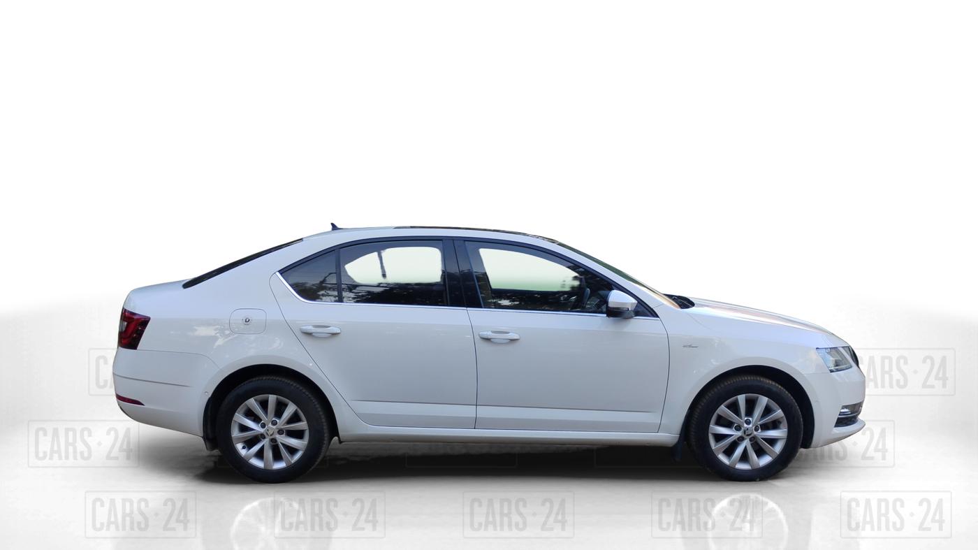 2019 Skoda Octavia 2.0 TDI L&K AT, Diesel, Automatic, 1,01,820 km, Right Side View