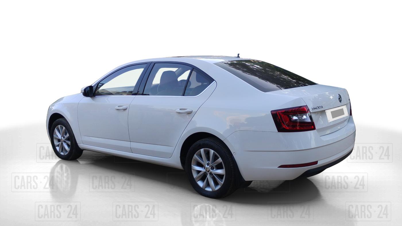 2019 Skoda Octavia 2.0 TDI L&K AT, Diesel, Automatic, 1,01,820 km, Left Back Diagonal