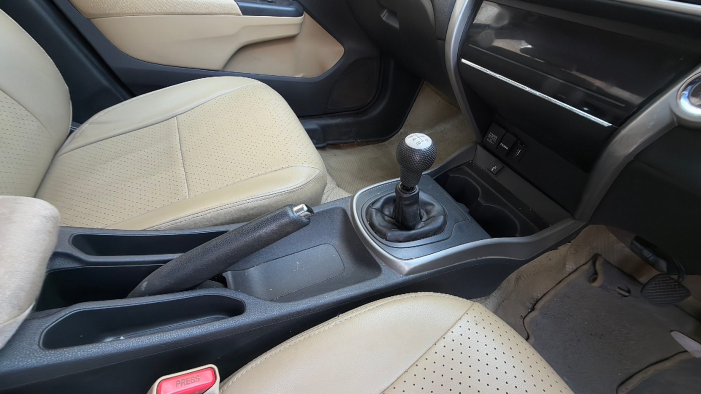 2017 Honda City 1.5L I-VTEC V MT, Petrol, Manual, 75,000 km, Gear Lever