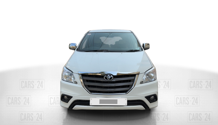 2016 Toyota Innova 2.5 G 8 STR, Diesel, Manual, 2,50,776 km, Front