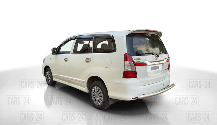 2016 Toyota Innova 2.5 G 8 STR, Diesel, Manual, 2,50,776 km, Left Back Diagonal