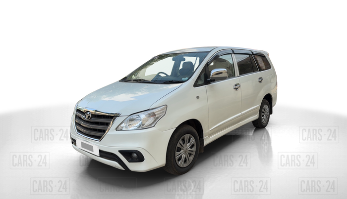 2016 Toyota Innova 2.5 G 8 STR, Diesel, Manual, 2,50,776 km, Left Front Diagonal