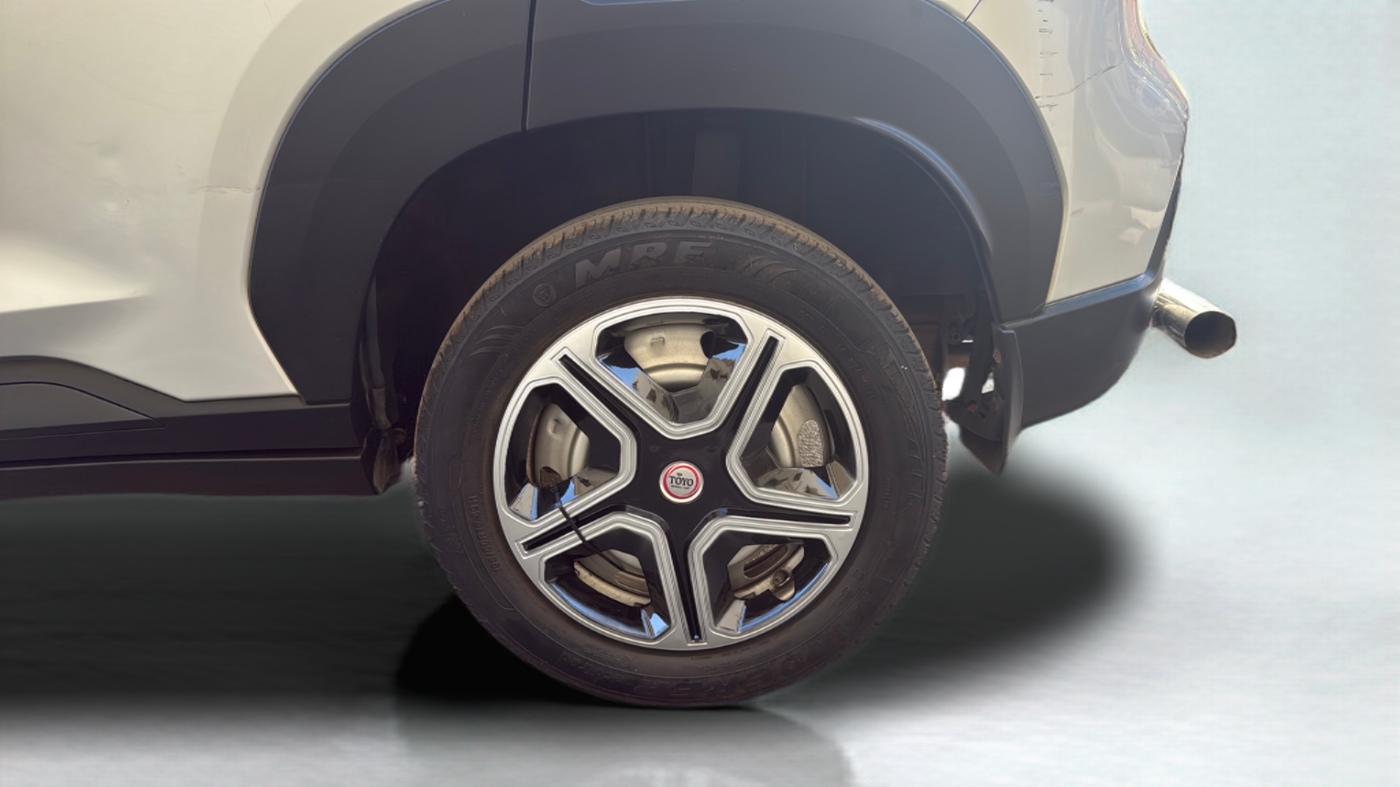 2021 Nissan MAGNITE XE, Petrol, Manual, 23,000 km, Left Rear Wheel