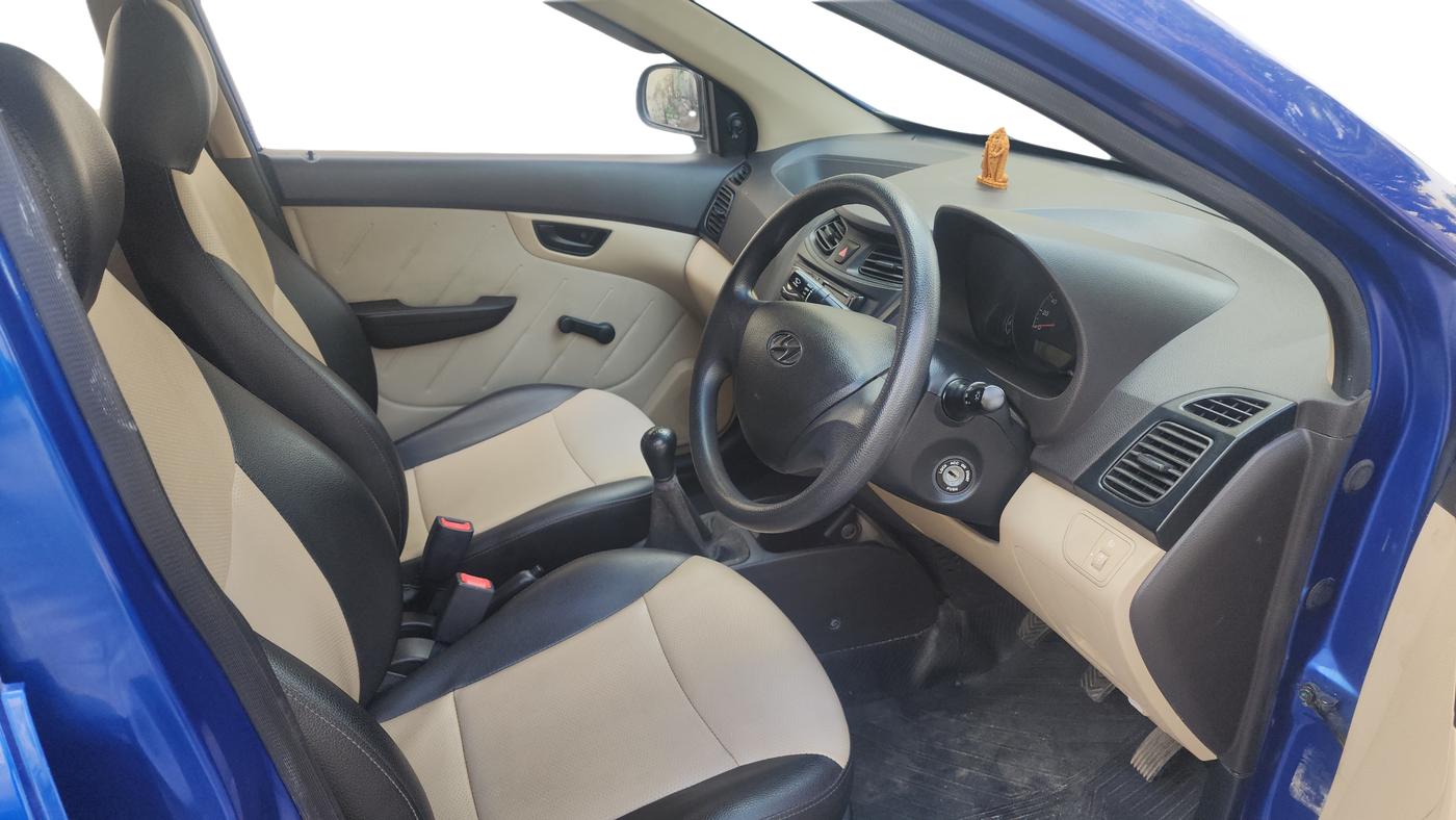 2016 Hyundai Eon D-LITE+, Petrol, Manual, 66,000 km, Right Side Front Door Cabin