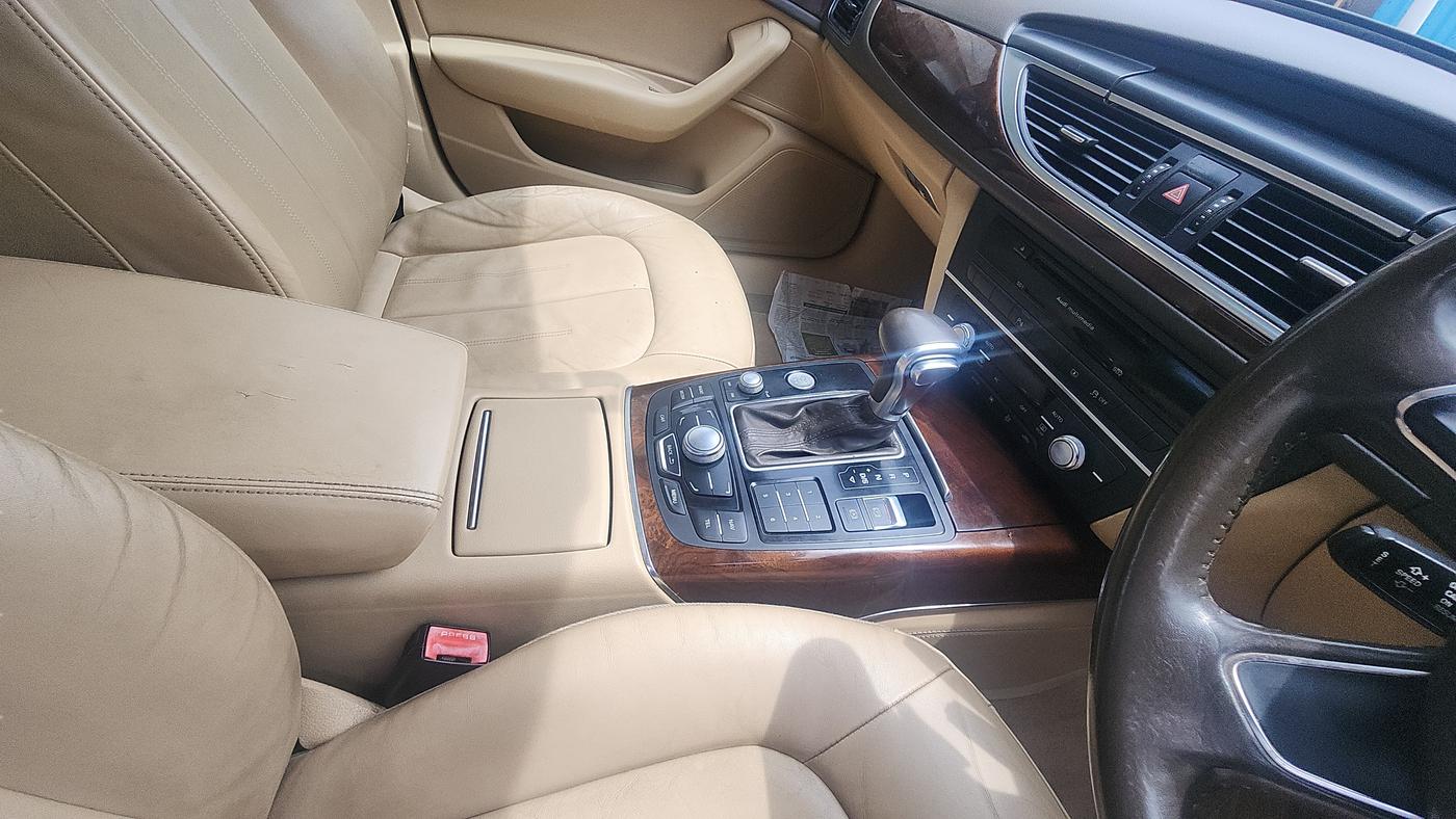 2012 Audi A6 2.0 TDI PREMIUM, Diesel, Automatic, 88,000 km, Gear Lever